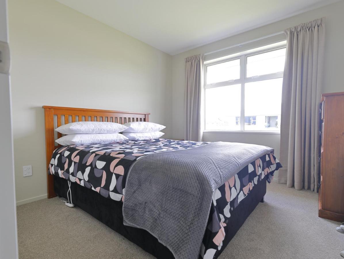 Fiordland Getaway - Te Anau Holiday Home Buitenkant foto