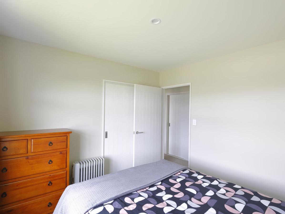 Fiordland Getaway - Te Anau Holiday Home Buitenkant foto