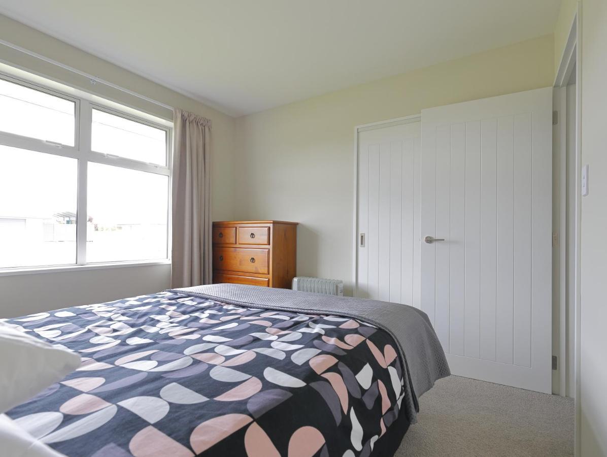 Fiordland Getaway - Te Anau Holiday Home Buitenkant foto