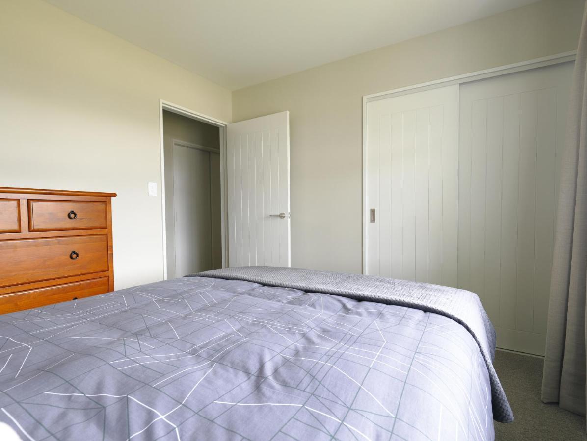 Fiordland Getaway - Te Anau Holiday Home Buitenkant foto